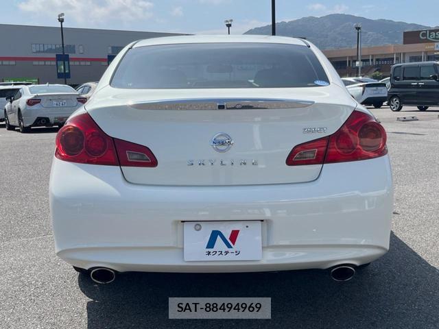 Nissan SKYLINE 2013-12 8725857-15