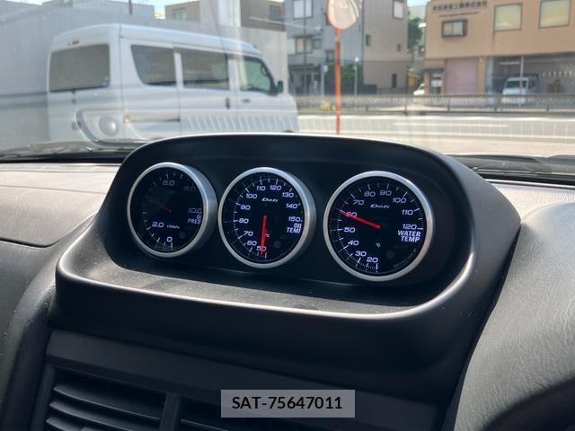 Nissan SKYLINE 2000-10 8729519-16