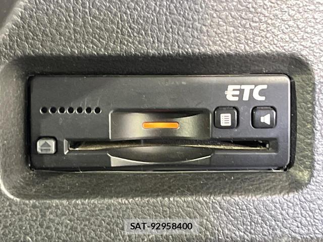 Suzuki SPACIA 2017-10 8728355-6