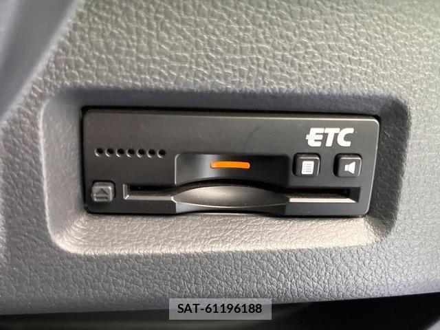 Suzuki SPACIA 2014-01 8728583-6