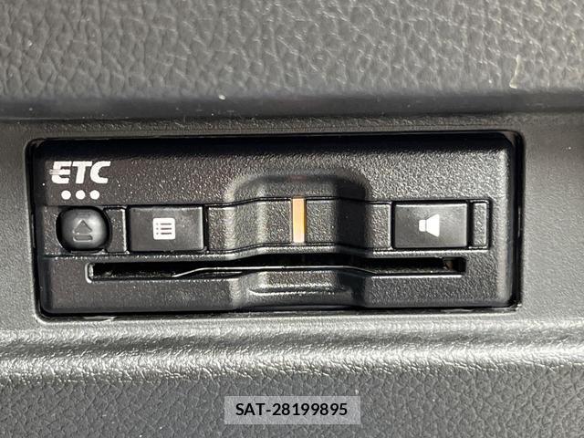 Suzuki SPACIA 2021-10 8727077-5