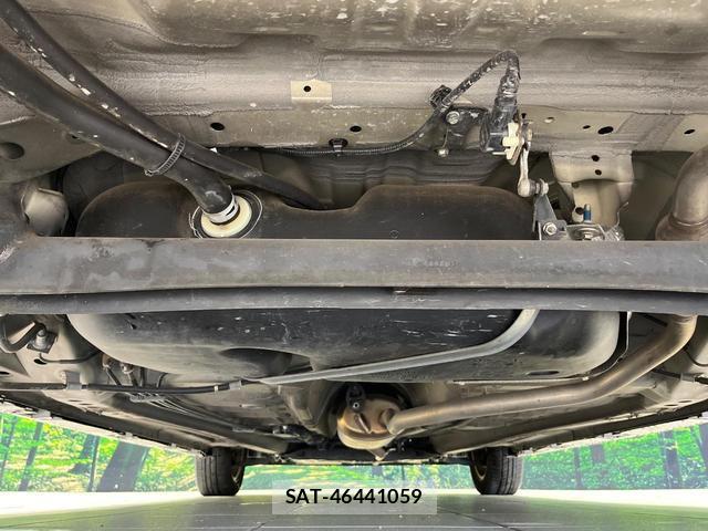 Suzuki SPACIA 2019-06 8730080-18