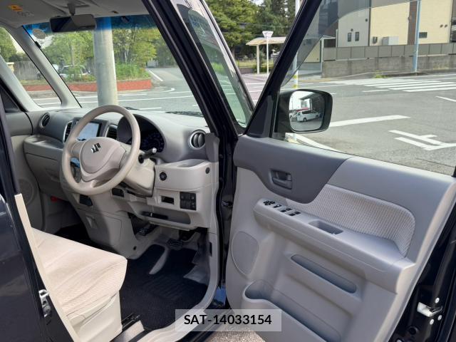 Suzuki SPACIA 2013-07 8728562-16