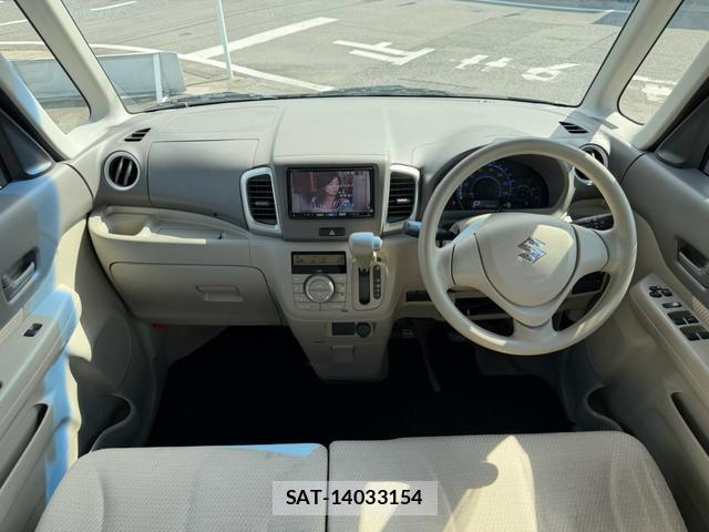 Suzuki SPACIA 2013-07 8728562-2