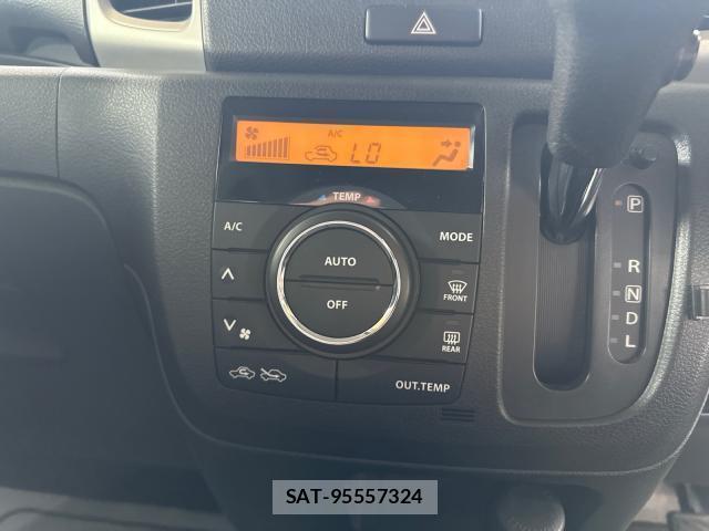 Suzuki SPACIA 2017-09 8729877-4