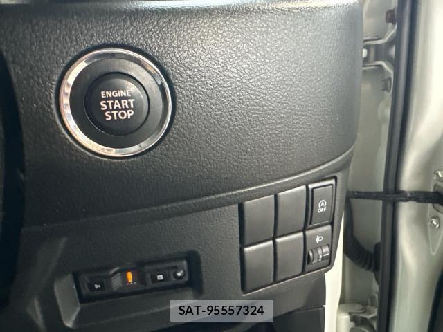 Suzuki SPACIA 2017-09 8729877-5