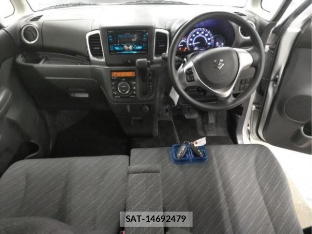 Suzuki SPACIA 2016-05 8730709-2