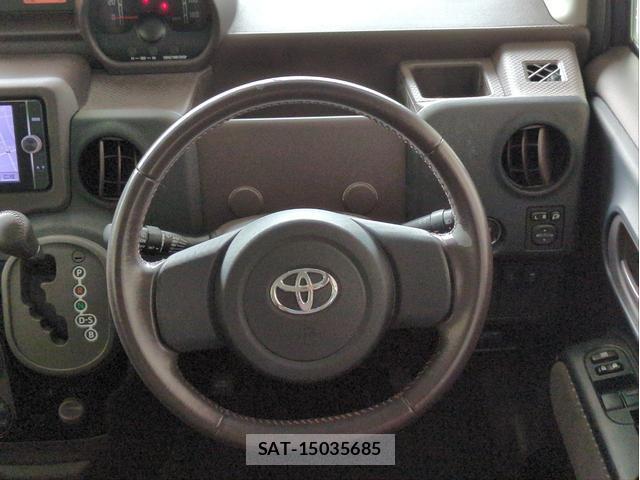 Toyota SPADE 2013-02 8729467-17