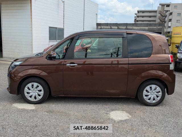 Toyota SPADE 2013-10 8730435-11