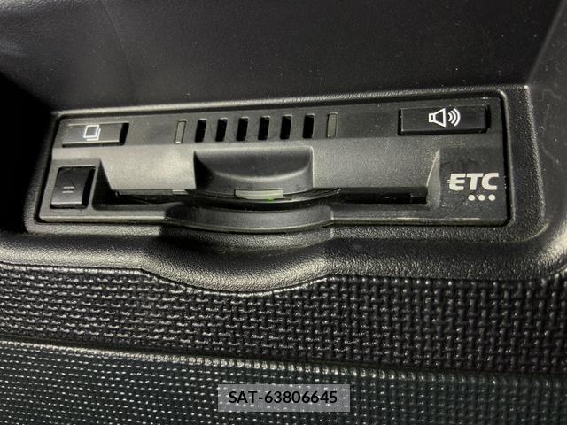 Toyota SPADE 2016-12 8731031-15