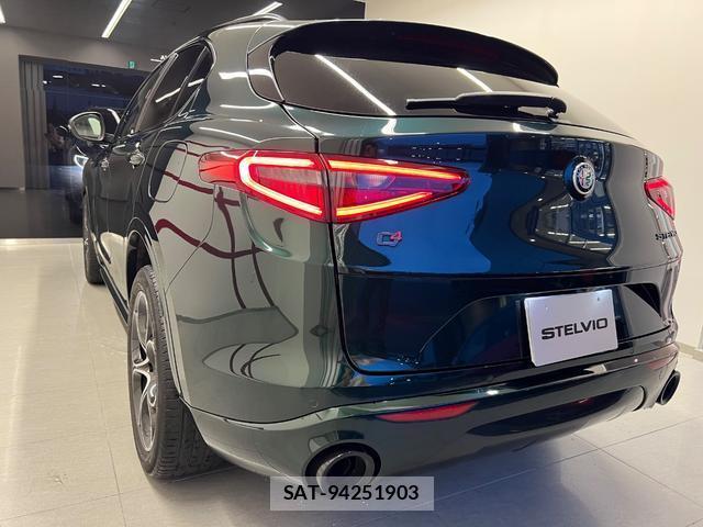 ALFA ROMEO STELVIO 2021-12 8727537-15