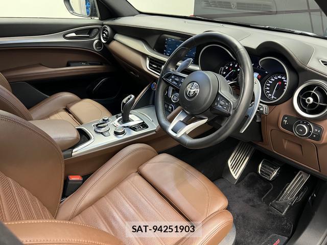 ALFA ROMEO STELVIO 2021-12 8727537-17