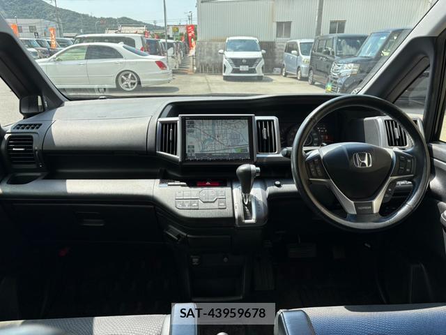 Honda e 2013-12 8726580-16