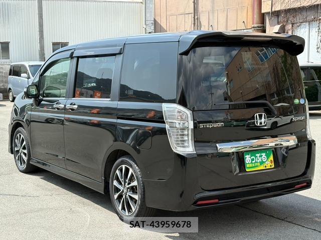 Honda e 2013-12 8726580-9
