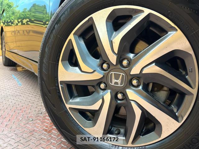 Honda e 2016-01 8727646-12