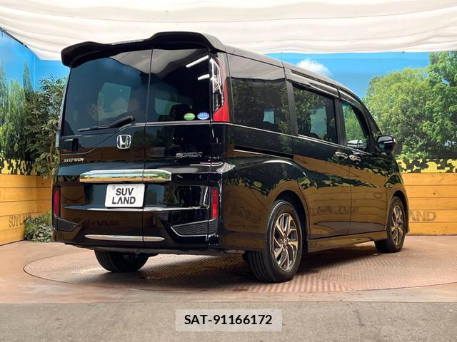 Honda e 2016-01 8727646-16