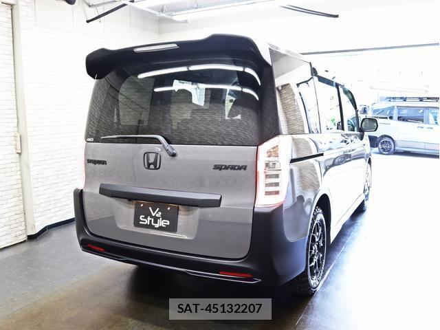 Honda e 2013-09 8727683-14