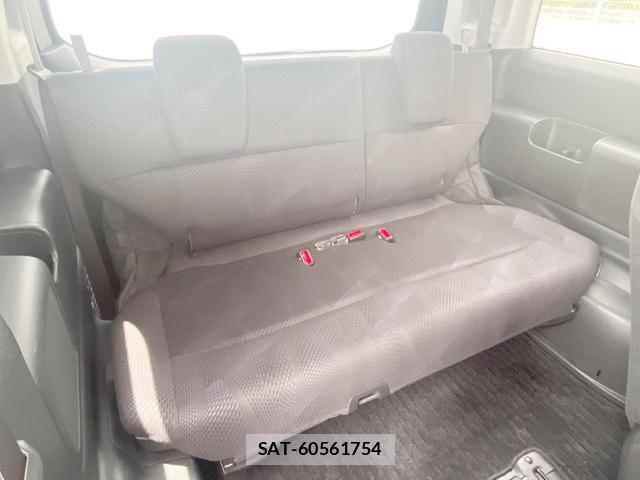 Honda e 2012-03 8728432-10