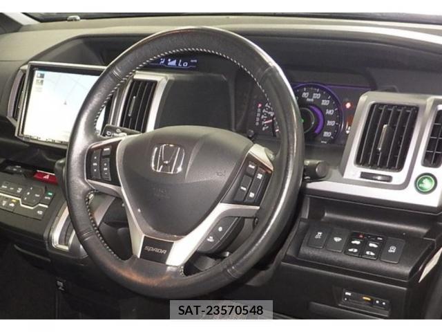 Honda e 2013-03 8729335-2