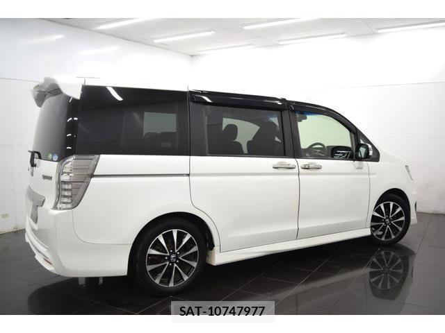 Honda e 2013-10 8730518-8