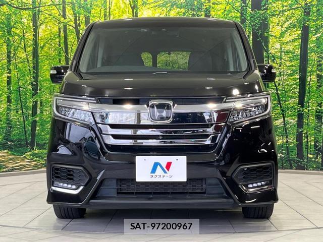 Honda e 2017-10 8730700-14