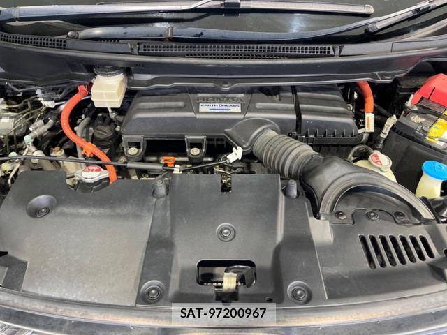 Honda e 2017-10 8730700-17