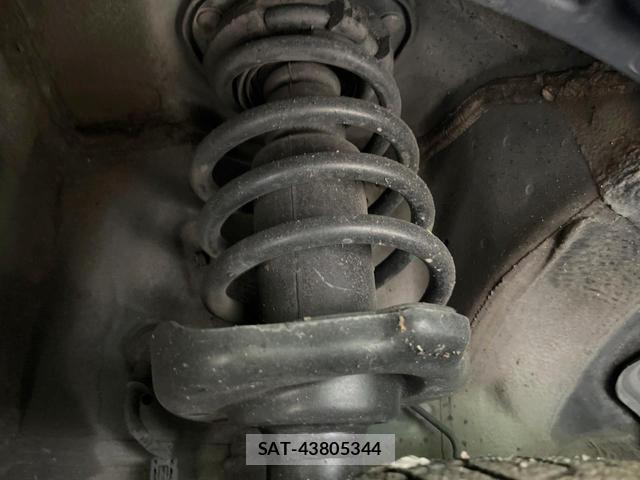 Honda e 2013-08 8731249-17