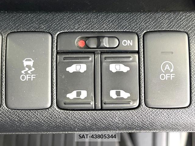 Honda e 2013-08 8731249-5