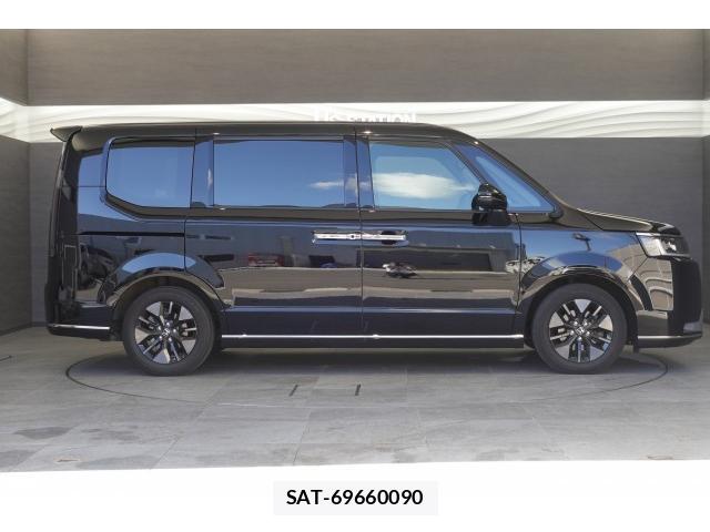 Honda e 2023-10 8727001-3