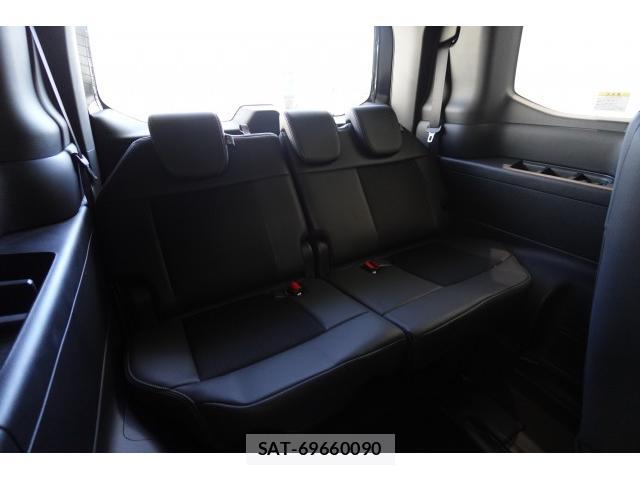 Honda e 2023-10 8727001-7