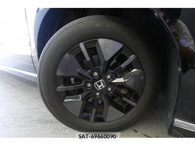 Honda e 2023-10 8727001-9