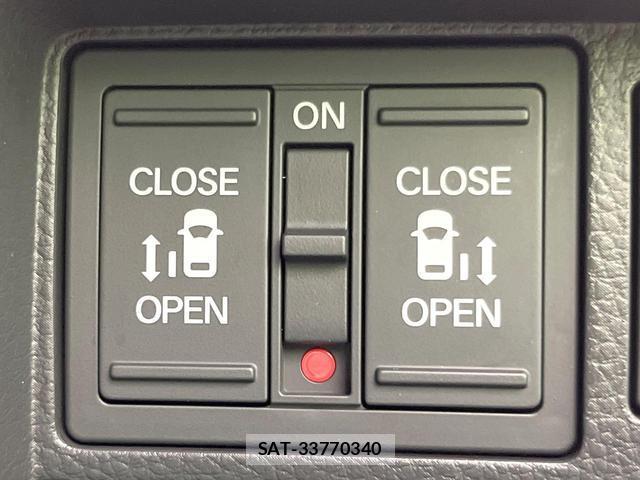 Honda e 2025-02 8728233-4