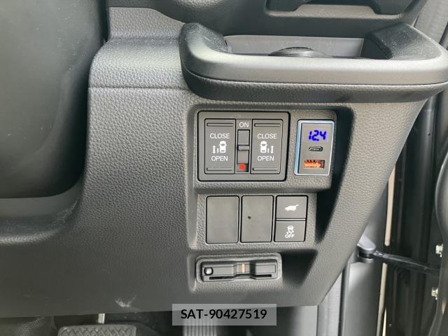 Honda e 2024-01 8728274-4