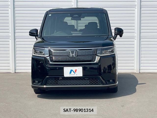 Honda e 2023-10 8728793-16