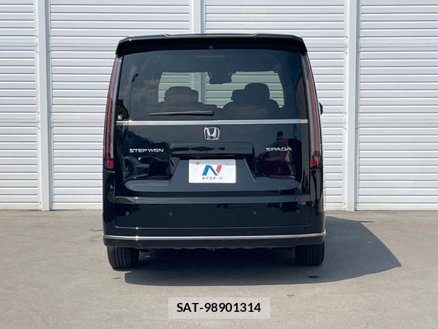 Honda e 2023-10 8728793-17