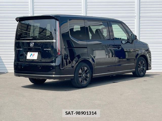 Honda e 2023-10 8728793-19