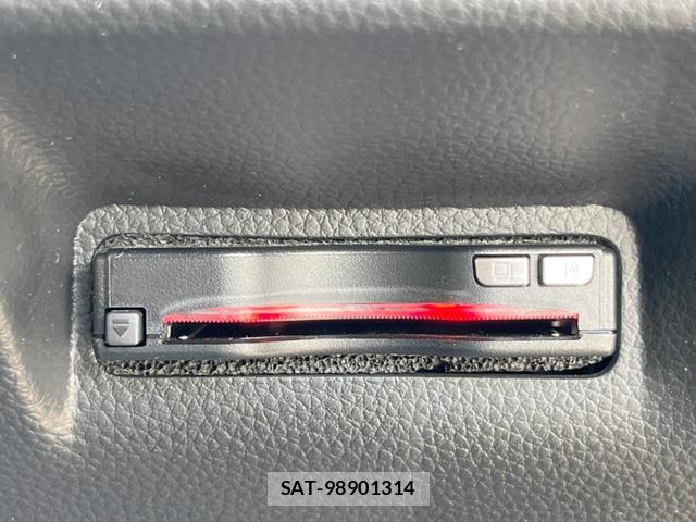 Honda e 2023-10 8728793-8