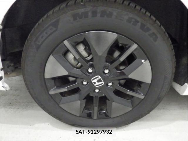 Honda e 2024-02 8729776-10
