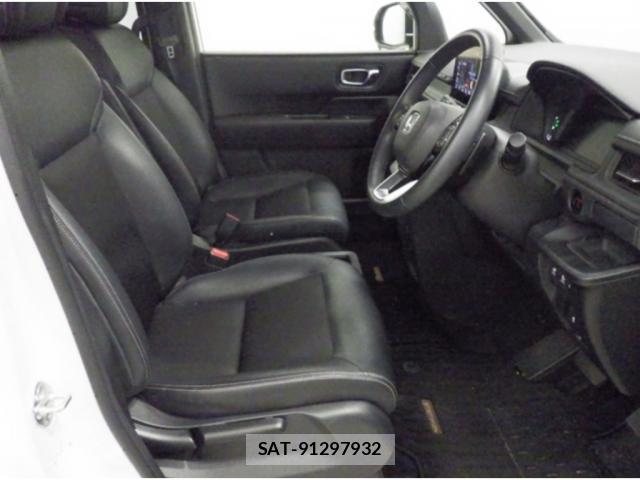 Honda e 2024-02 8729776-3
