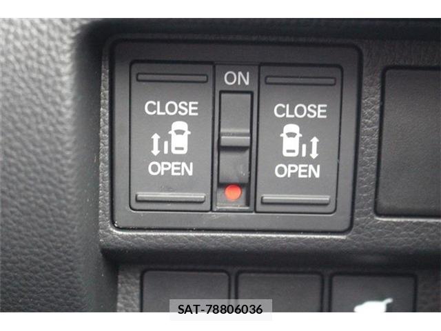 Honda e 2025-03 8729831-6
