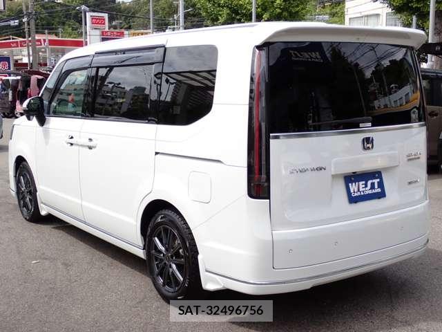 Honda e 2024-03 8730129-18