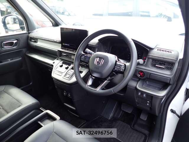 Honda e 2024-03 8730129-6
