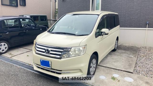 Honda e 2013-03 8730260-0