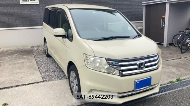 Honda e 2013-03 8730260-1