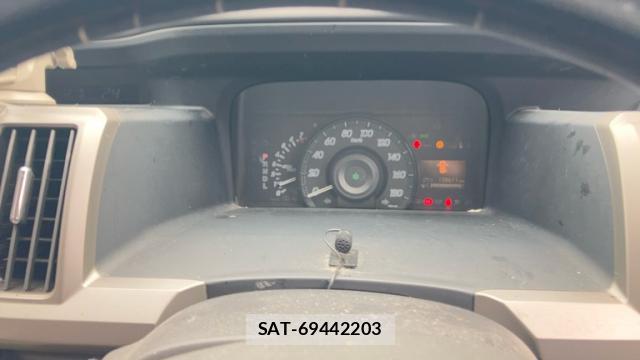 Honda e 2013-03 8730260-18