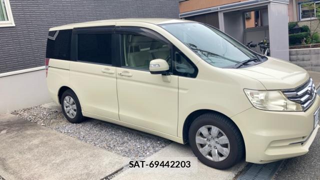 Honda e 2013-03 8730260-2