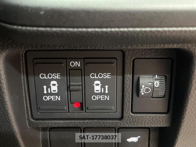 Honda e 2024-05 8730619-2