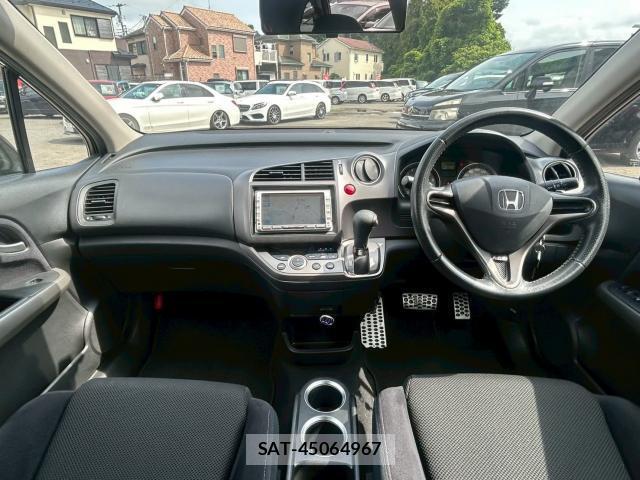 Honda STREAM 2008-09 8726661-2