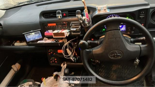 Toyota SUCCEED 2019-01 8729607-16