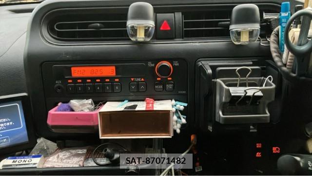 Toyota SUCCEED 2019-01 8729607-4